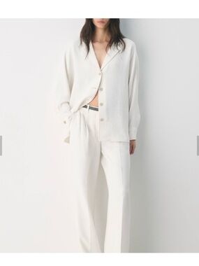 NWT Aritzia Wilfred Freeform Crepette Shirt Blouse Flowy Long Sleeve Small